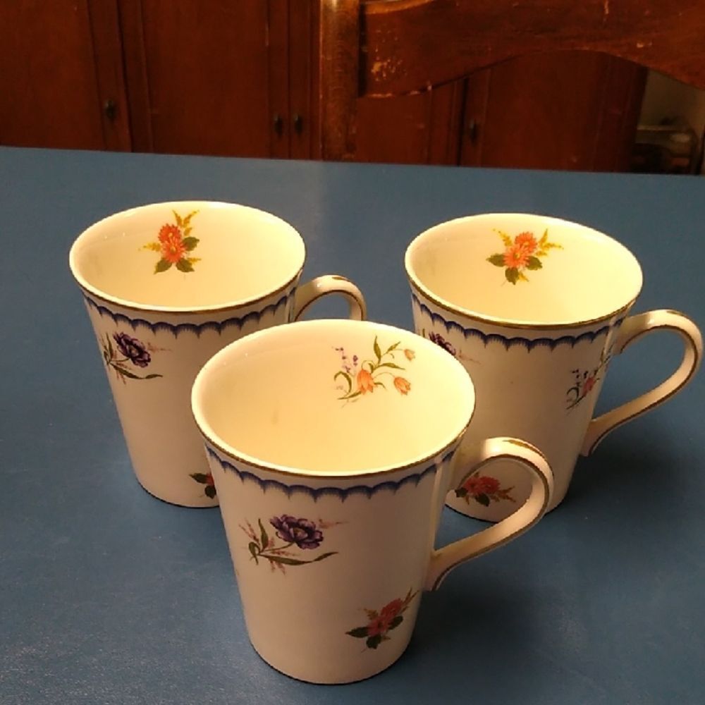 Vintage Enoch Wedgewood Tunstall Lowestoft England Floral Coffee Mugs